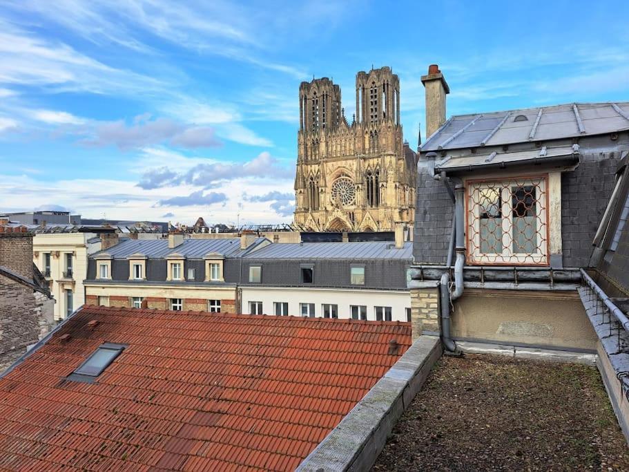 Apartmán Faro, Vue Sur La Cathedrale Remeš Exteriér fotografie
